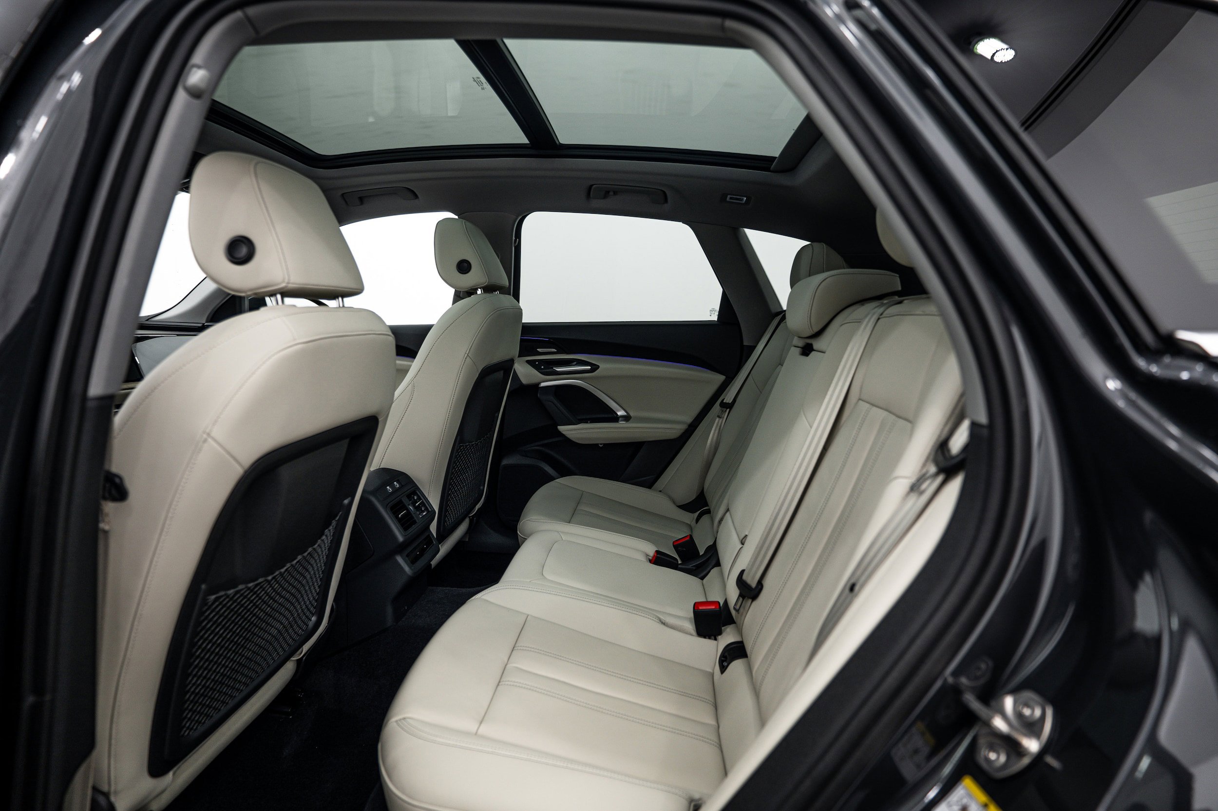 Used 2025 Audi Q5 Premium Plus w/ Premium Plus AWD/4WD image 18