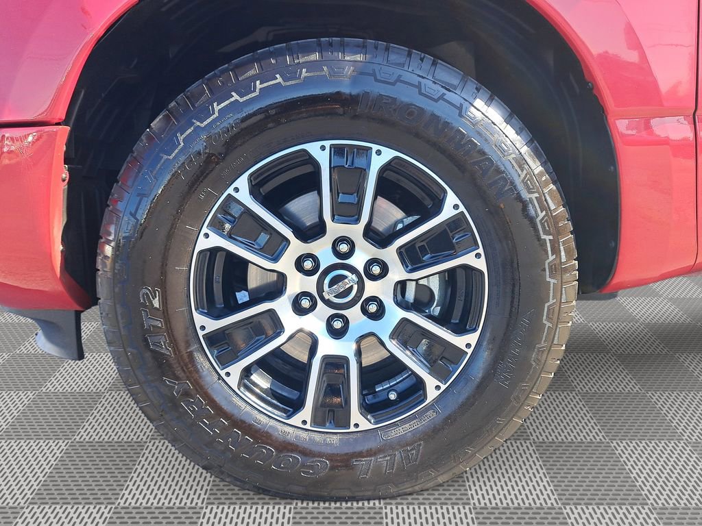 Used 2022 Nissan Titan SV AWD/4WD image 10
