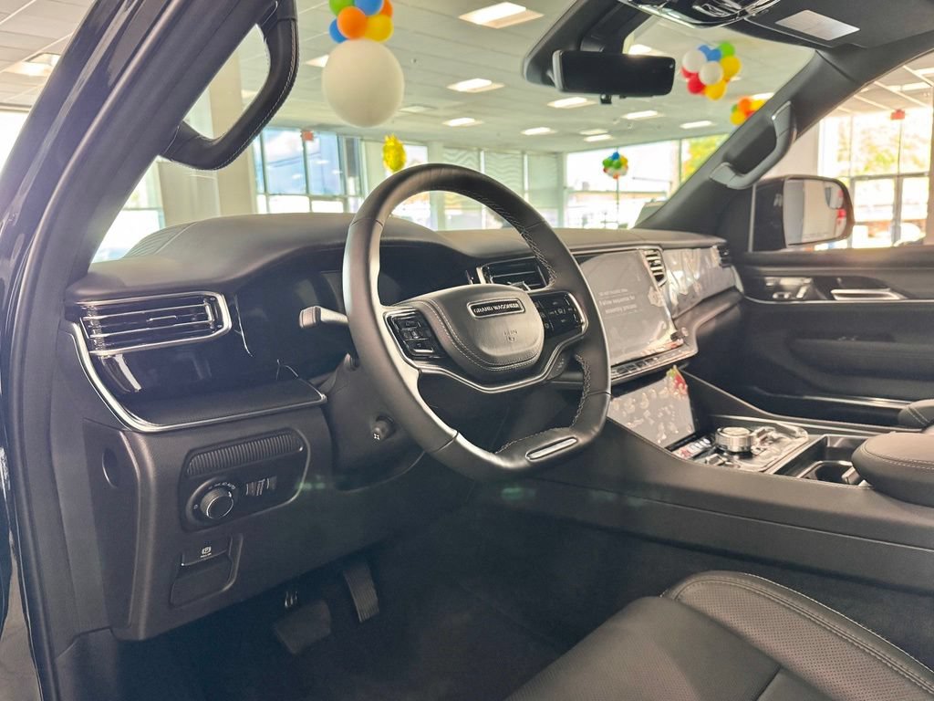 New 2026 Jeep Grand Wagoneer Summit w/ Premium Group III AWD/4WD image 12