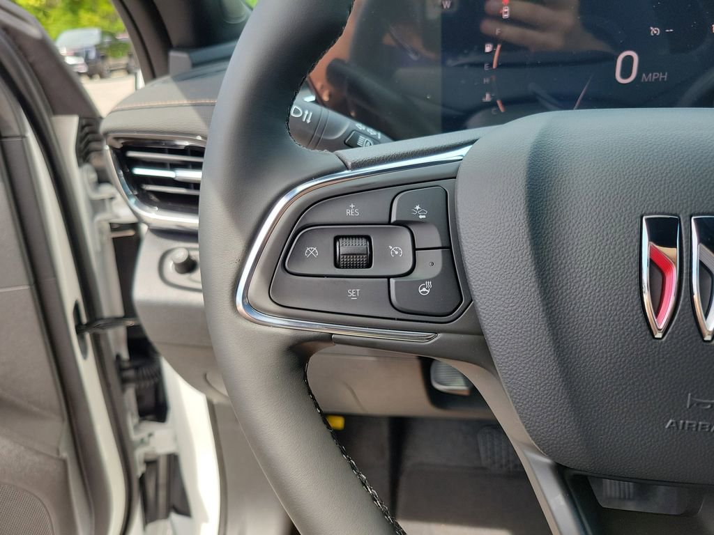 New 2025 Buick Envista Avenir image 16