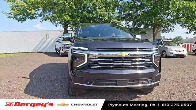 New 2025 Chevrolet Suburban Premier image 3
