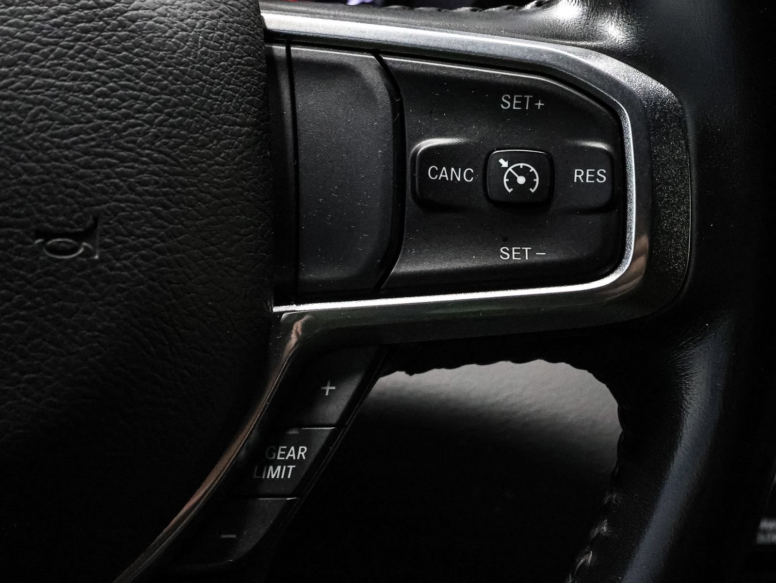 Used 2021 RAM 1500 Laramie w/ Sport Appearance Package AWD/4WD image 39
