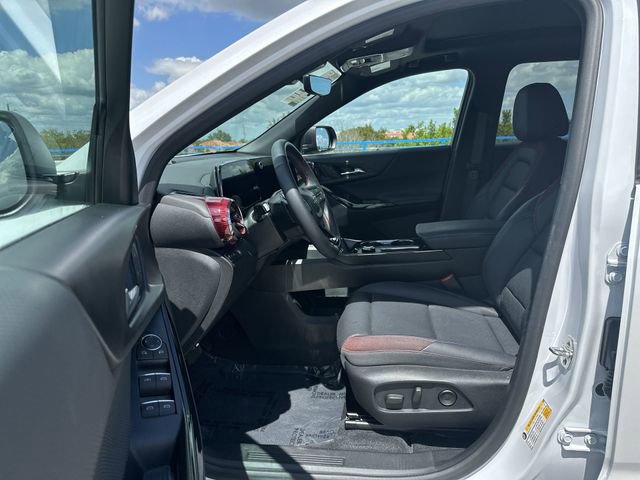 Used 2025 Chevrolet Equinox RS w/ Safety and Technology Package image 29