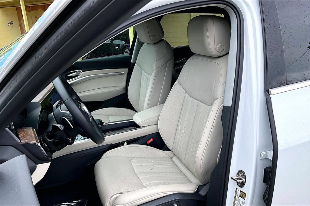 Used 2019 Audi e-tron Prestige AWD/4WD image 9