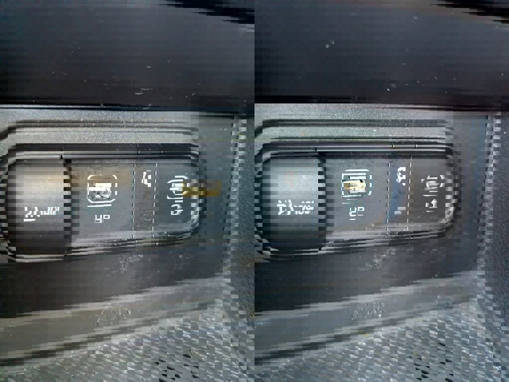 Certified 2023 Kia Sportage EX image 21