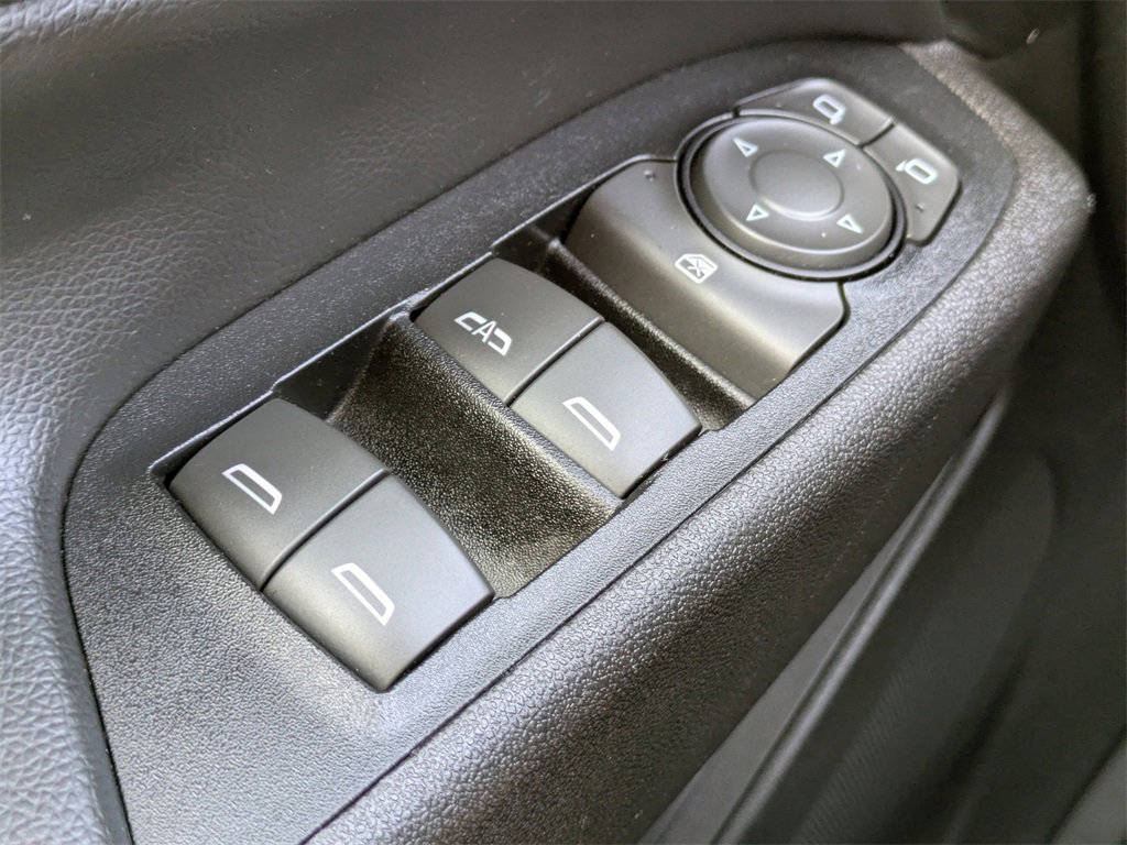 Used 2018 Chevrolet Equinox Premier image 23