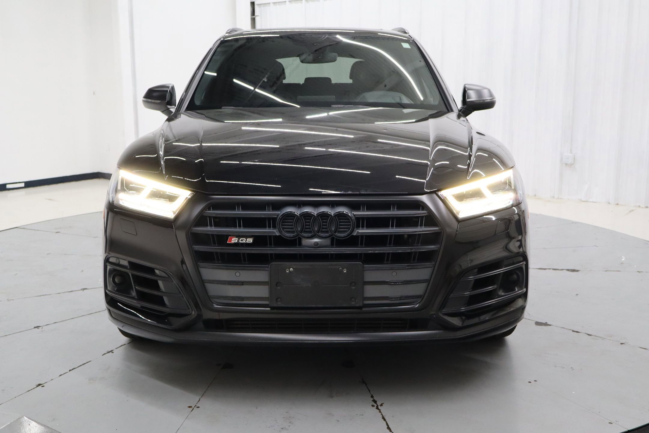Used 2018 Audi SQ5 Prestige w/ Prestige Package image 11