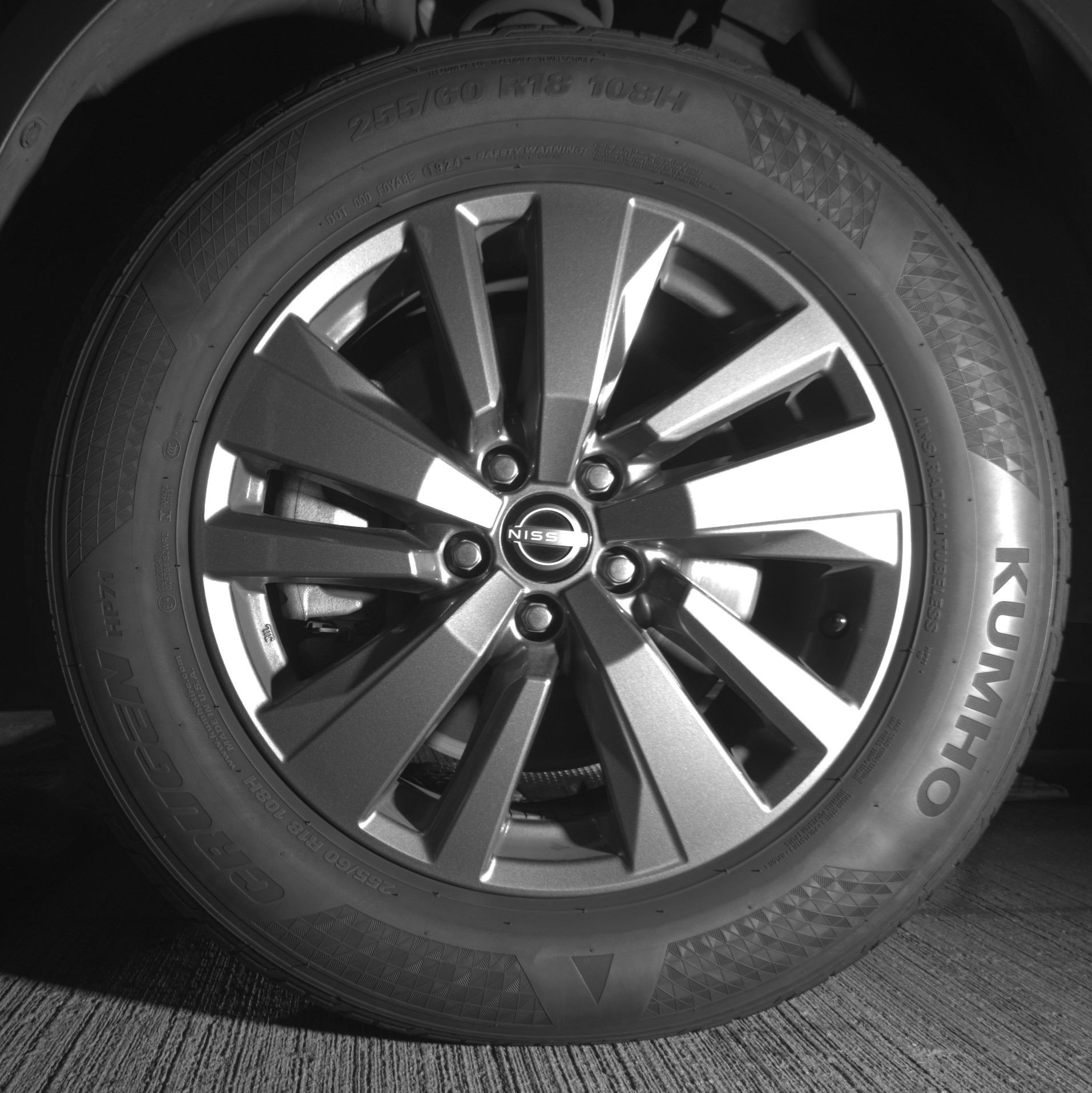 Used 2024 Nissan Pathfinder S FWD image 12