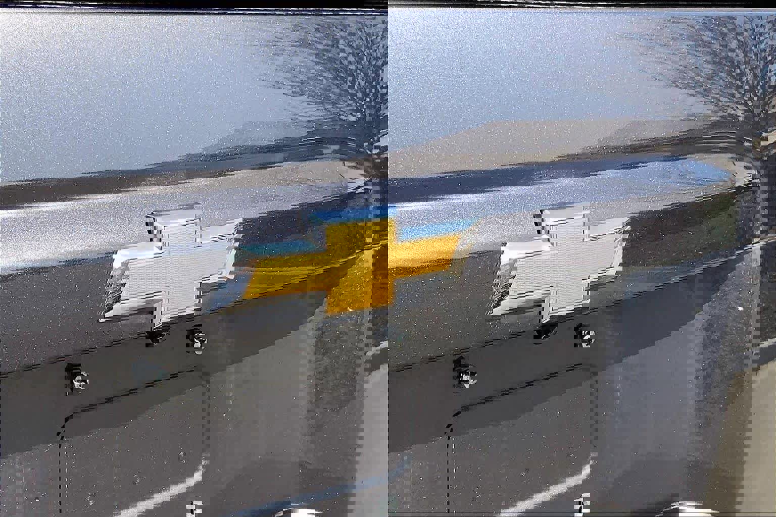 Used 2016 Chevrolet Suburban LT image 9