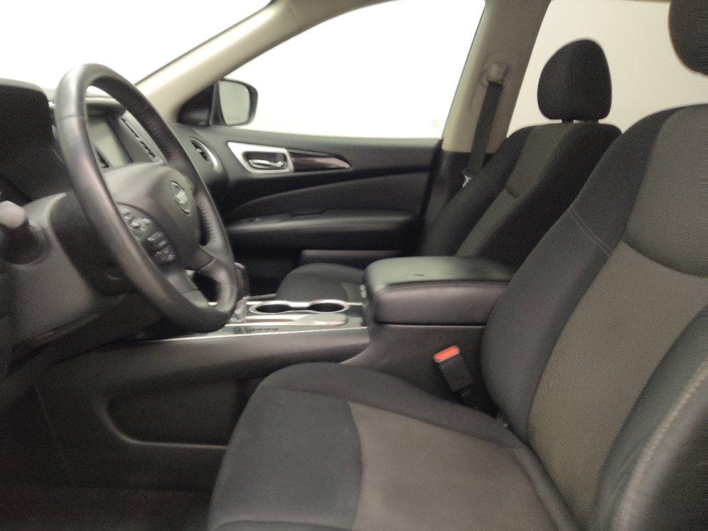 Used 2019 Nissan Pathfinder SV FWD image 17