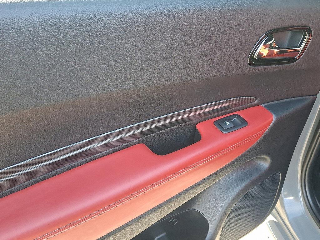 Used 2022 Dodge Durango R/T w/ Blacktop Package image 21