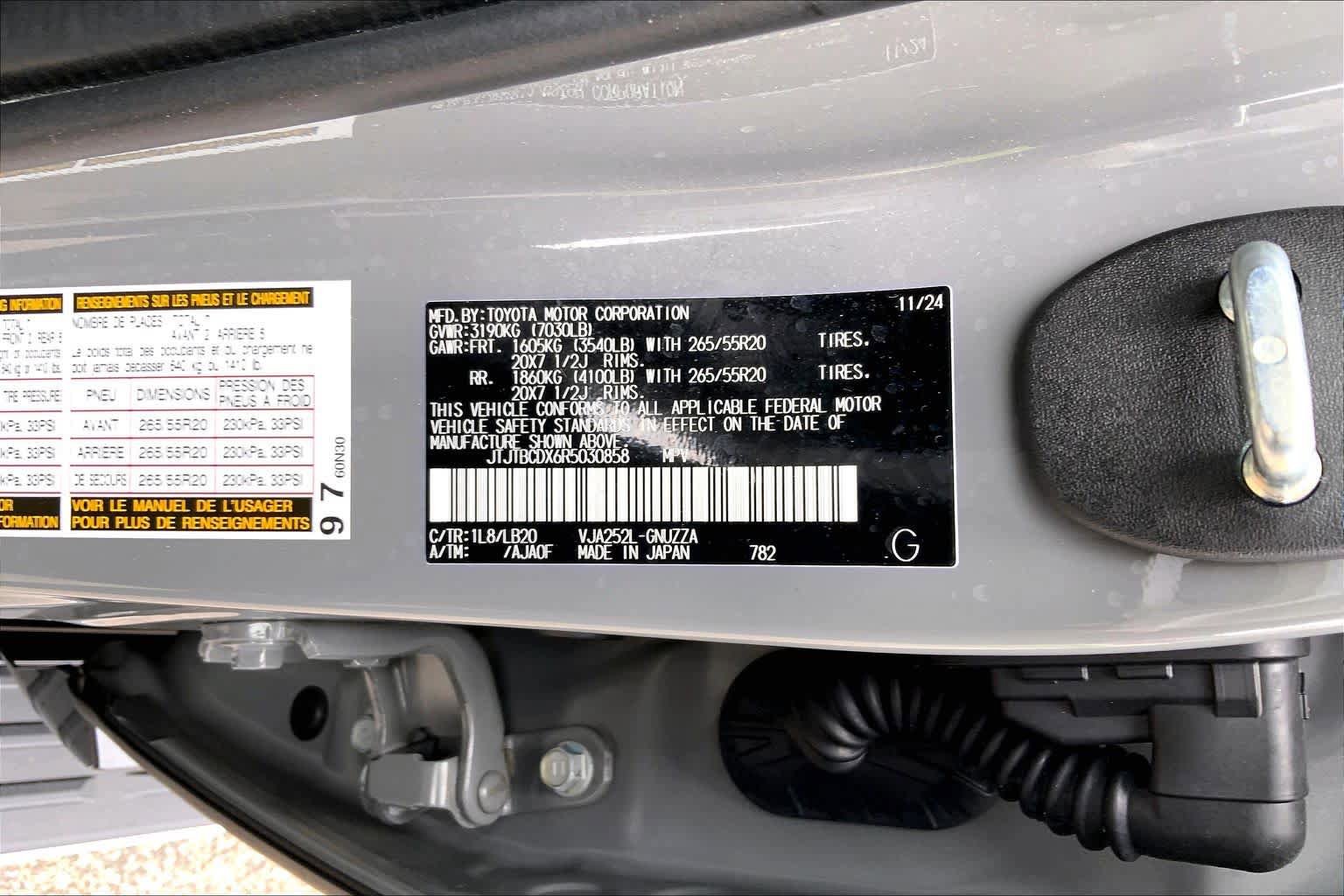 Used 2024 Lexus GX 550 w/ Accessory Package (2T) AWD/4WD image 31