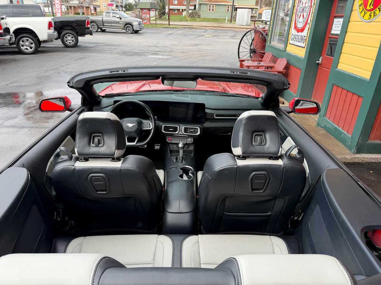 Used 2024 Ford Mustang Premium image 21