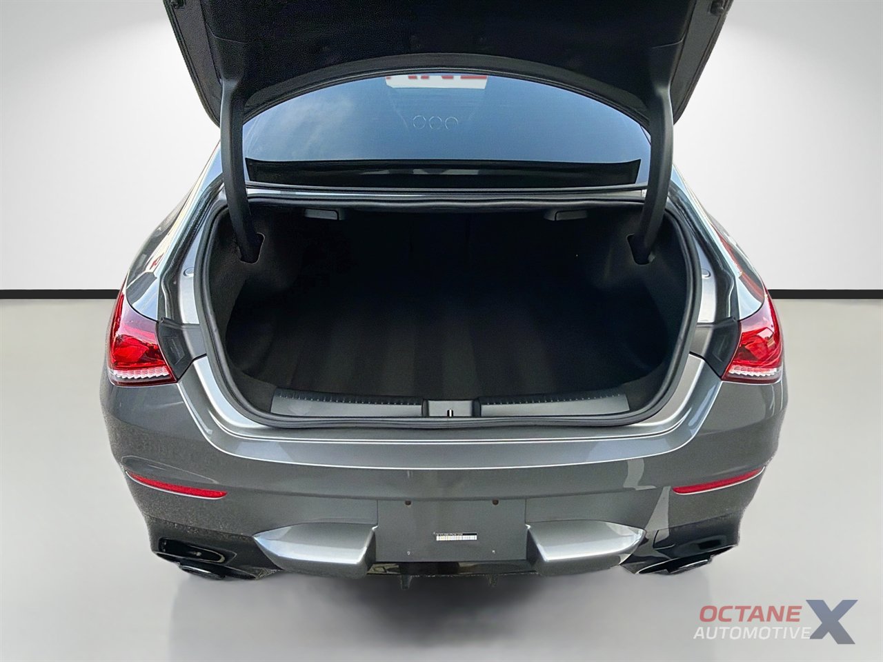 Used 2023 Mercedes-Benz CLA 35 AMG 4MATIC w/ Exterior Lighting Package image 27