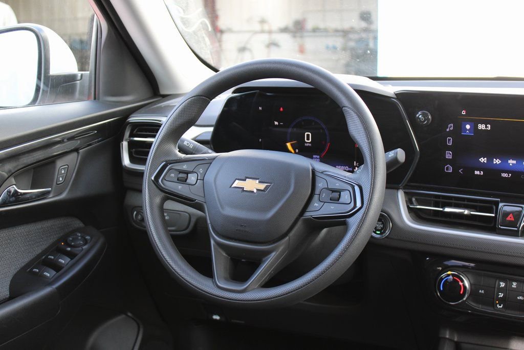 Used 2025 Chevrolet TrailBlazer LT image 20