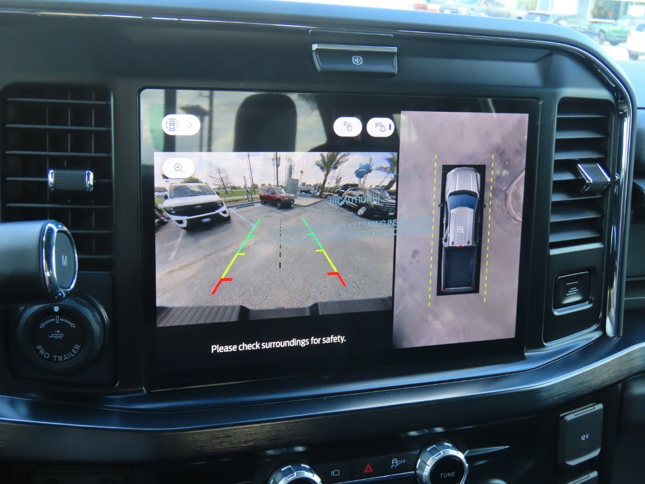 New 2026 Ford F250 Lariat w/ Black Appearance Package image 33