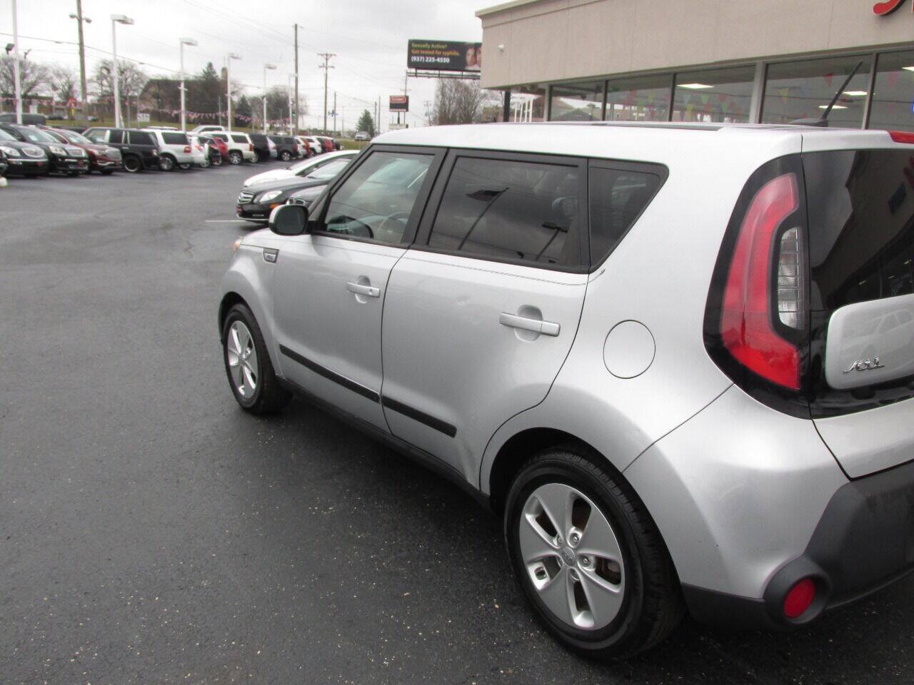 Used 2015 Kia Soul FWD image 35
