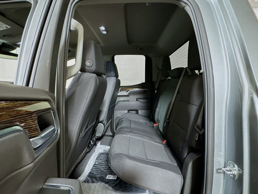 New 2026 GMC Sierra 1500 Elevation image 13