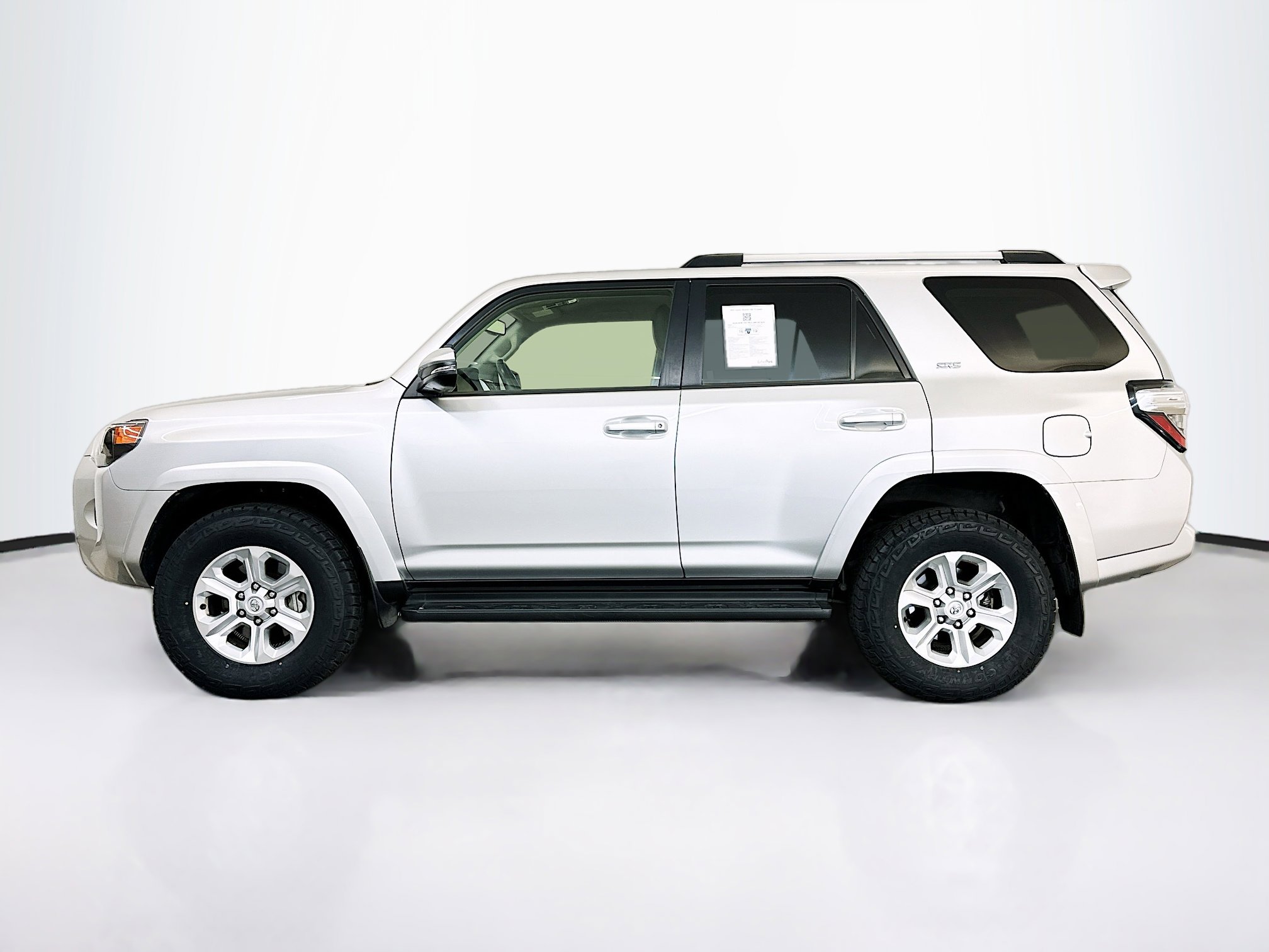 Used 2024 Toyota 4Runner SR5 Premium image 4