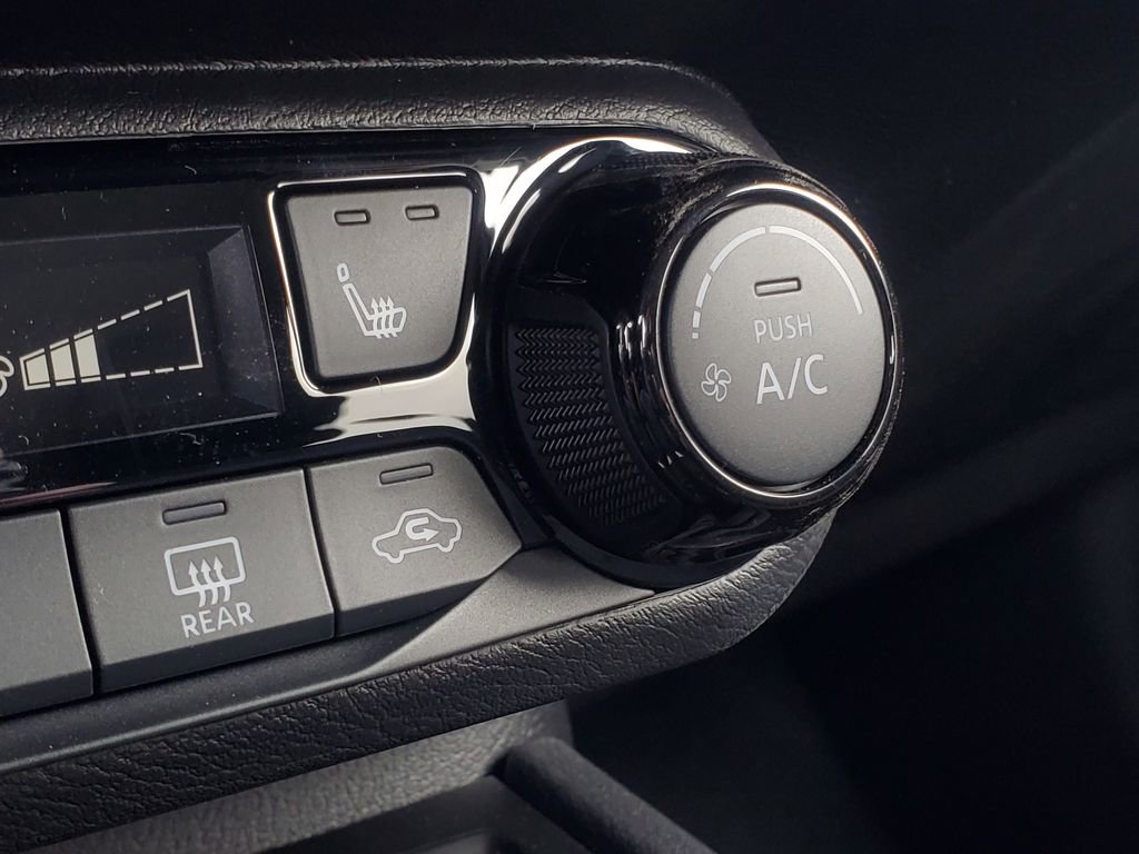 New 2026 Nissan Kicks SV w/ Cold Weather Package FWD image 22