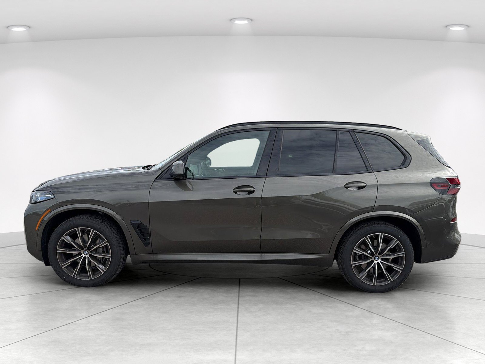 Used 2026 BMW X5 xDrive40i AWD/4WD image 7