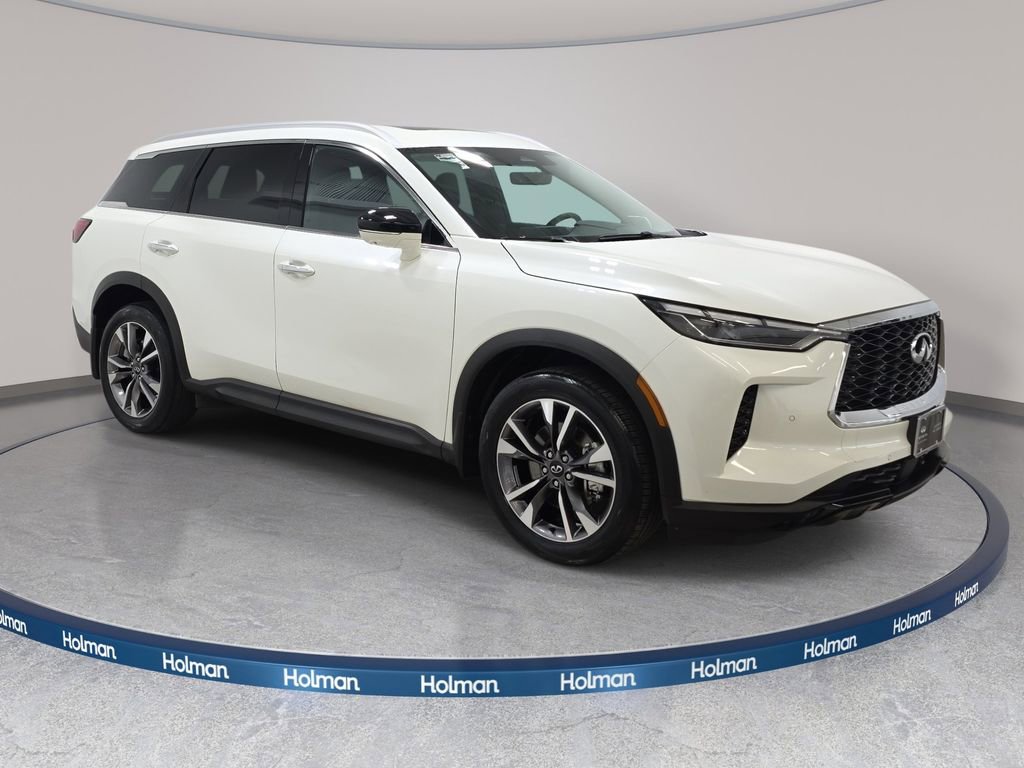 Certified 2023 INFINITI QX60 Luxe w/ Performance Audio Package AWD/4WD image 3