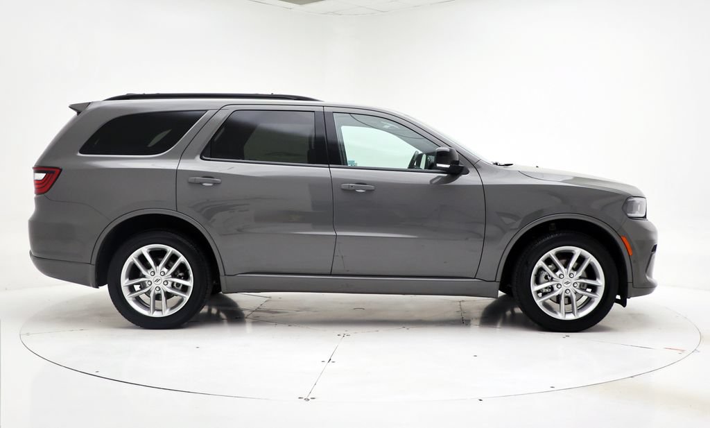 Used 2025 Dodge Durango GT AWD/4WD image 3