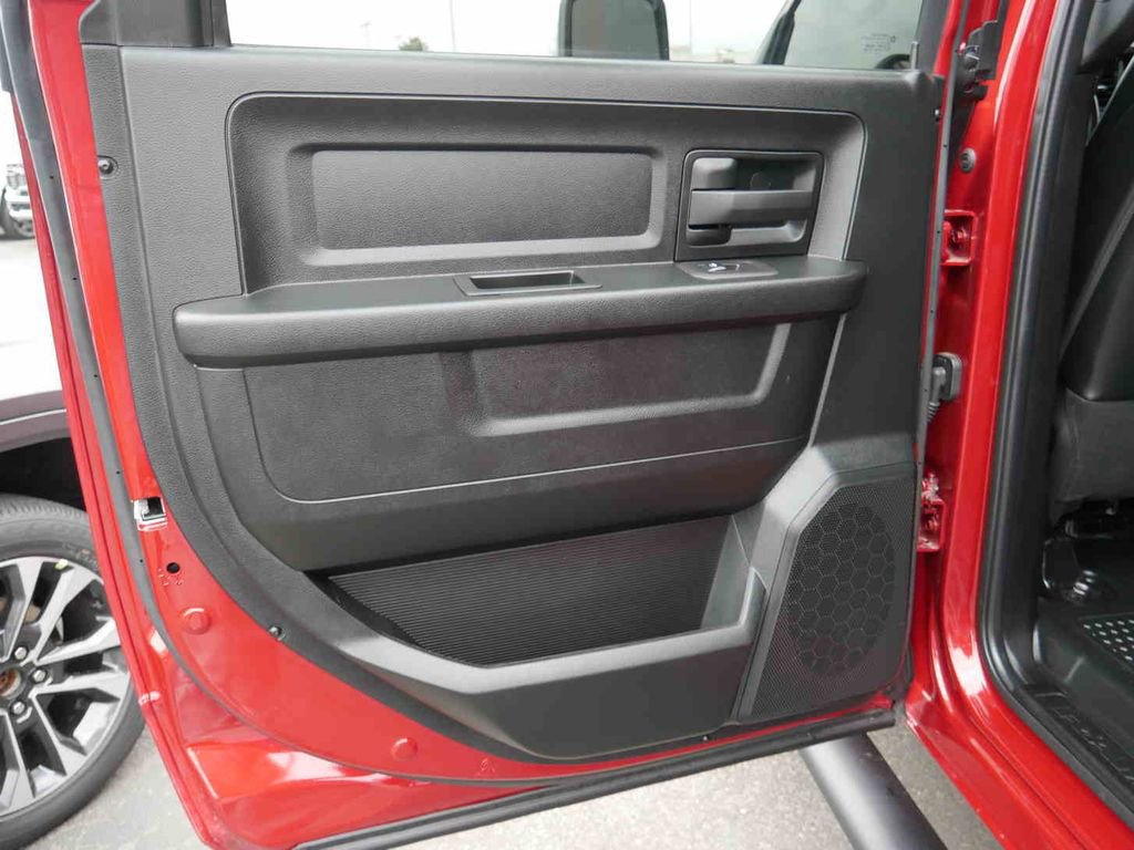 Used 2026 RAM 3500 Tradesman w/ Chrome Appearance Group image 15