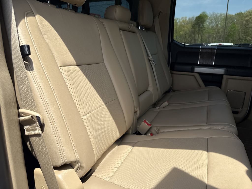 Used 2019 Ford F250 Lariat w/ Lariat Ultimate Package AWD/4WD image 16