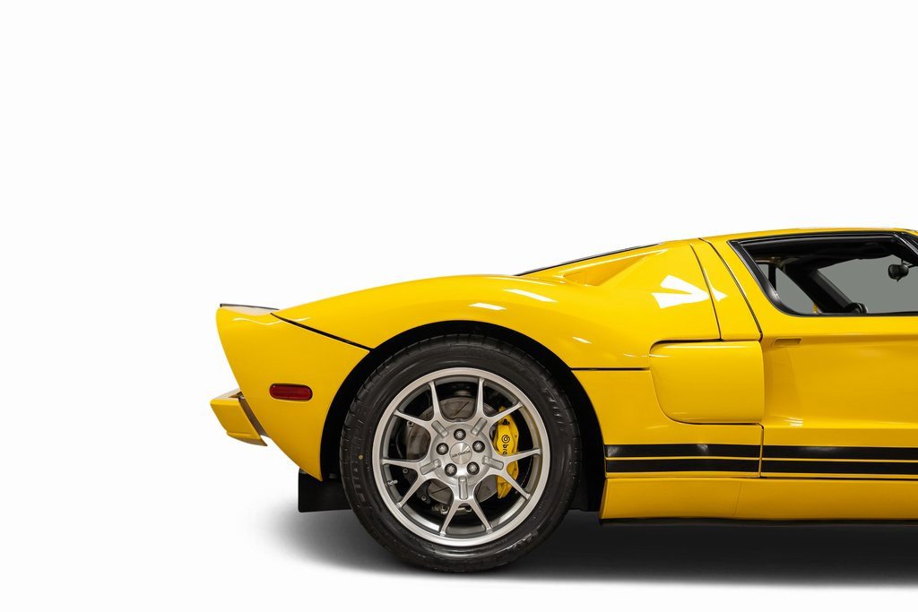 Used 2005 Ford GT image 34