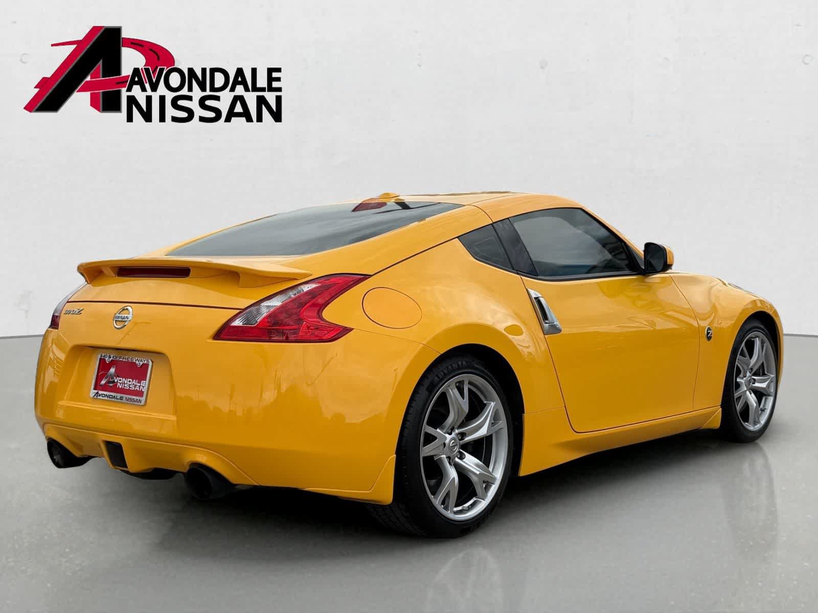 Used 2009 Nissan 370Z Touring w/ Sport Pkg RWD image 6