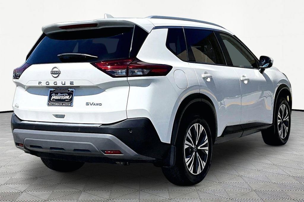 Used 2022 Nissan Rogue SV w/ SV Premium Package AWD/4WD image 2