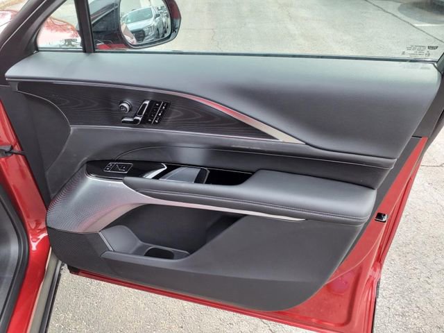 New 2025 Cadillac Lyriq Luxury image 24