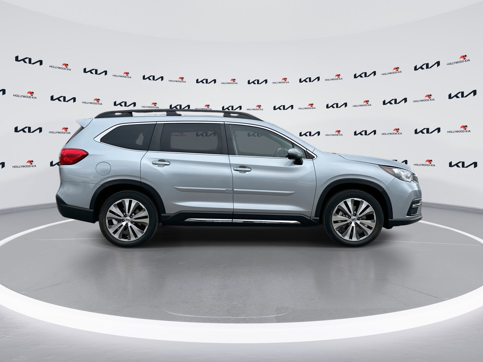 Used 2022 Subaru Ascent Limited w/ Technology Package image 9