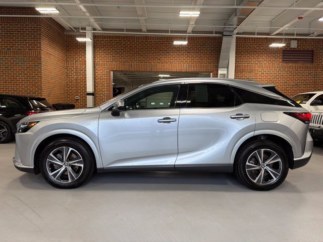 Used 2023 Lexus RX 350 Premium w/ Accessory Package AWD/4WD image 4