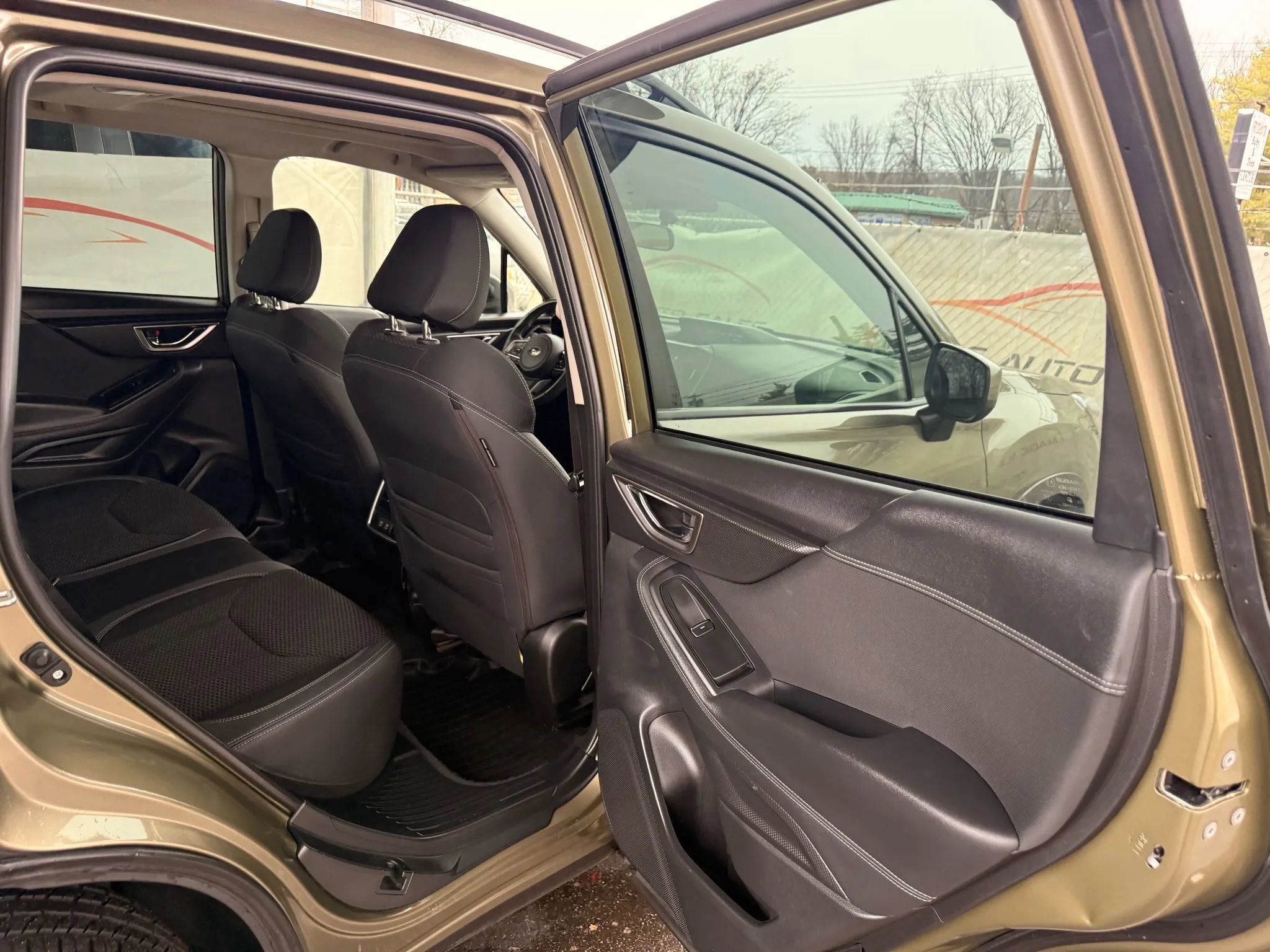 Used 2022 Subaru Forester Premium AWD/4WD image 68