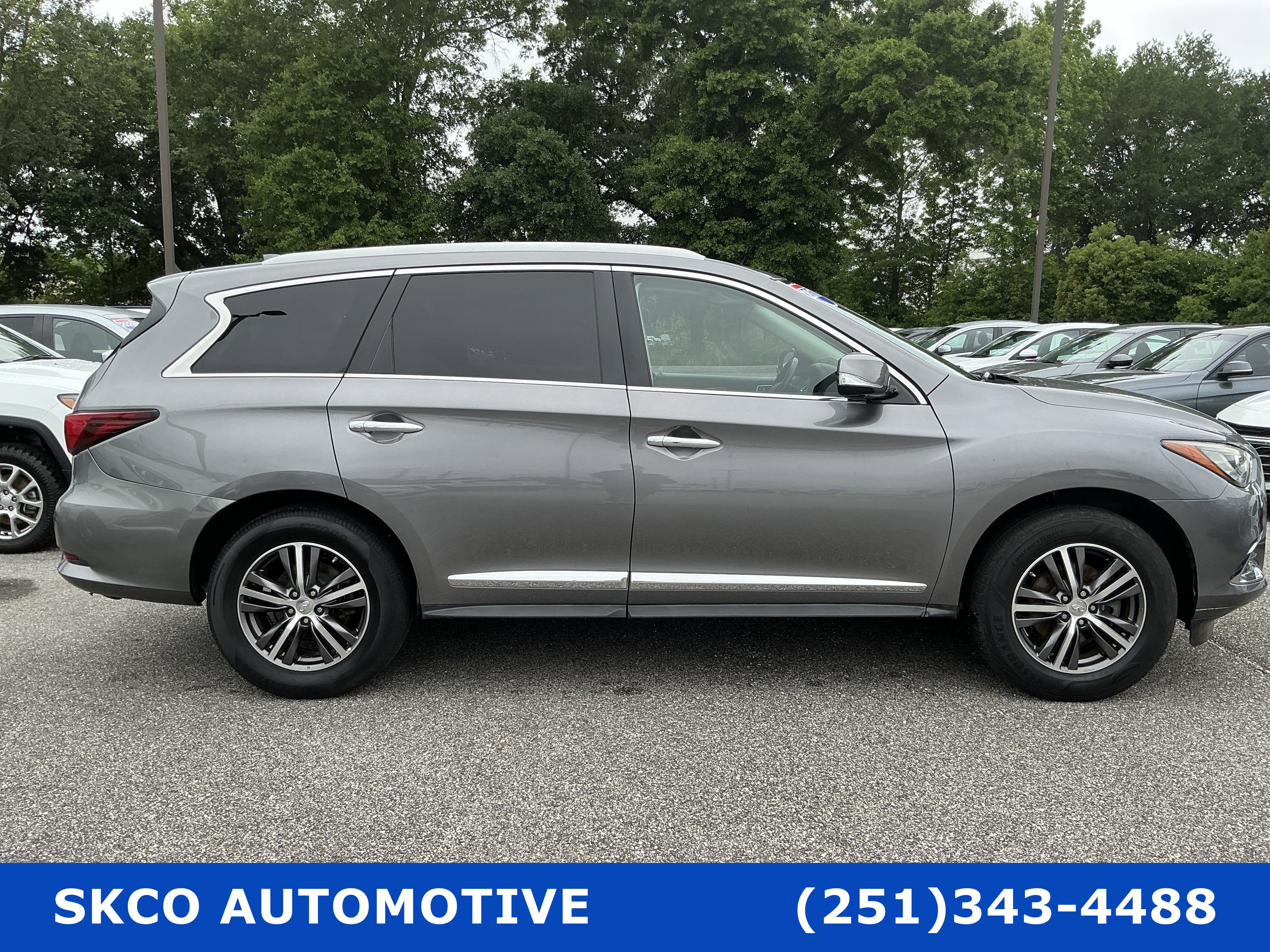 Used 2017 INFINITI QX60 FWD w/ Premium Plus Package image 6