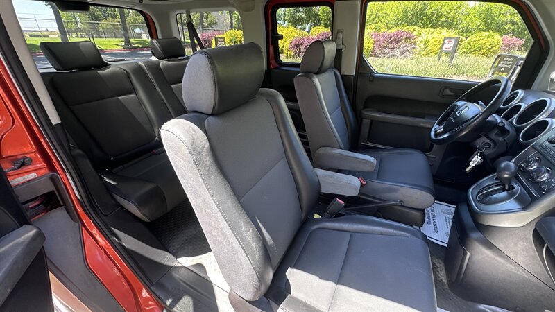 Used 2004 Honda Element EX image 16