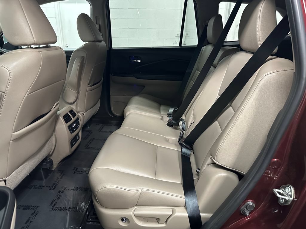Used 2020 Honda Pilot Touring image 22