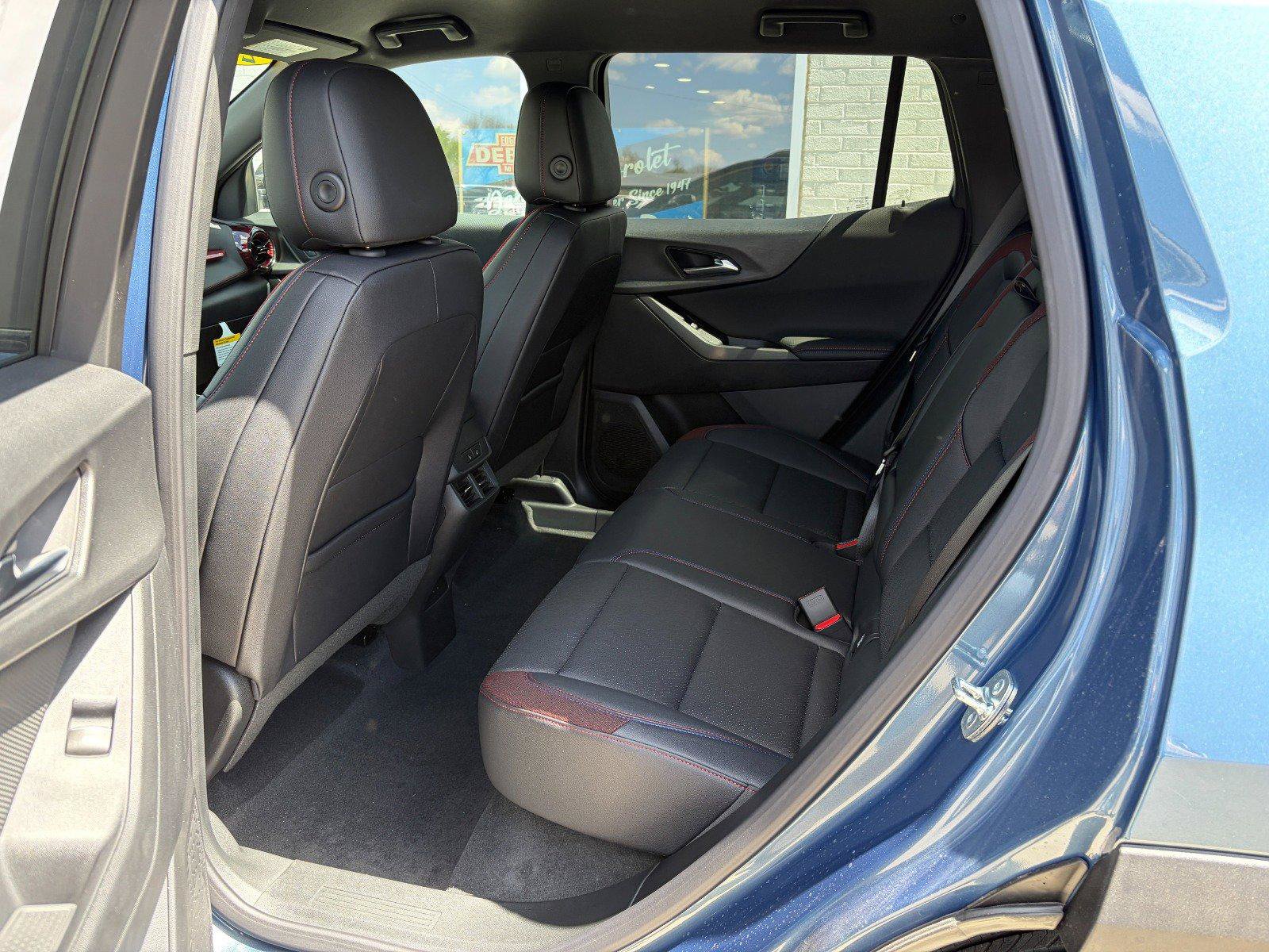 New 2026 Chevrolet Equinox RS w/ Convenience Package III AWD/4WD image 20