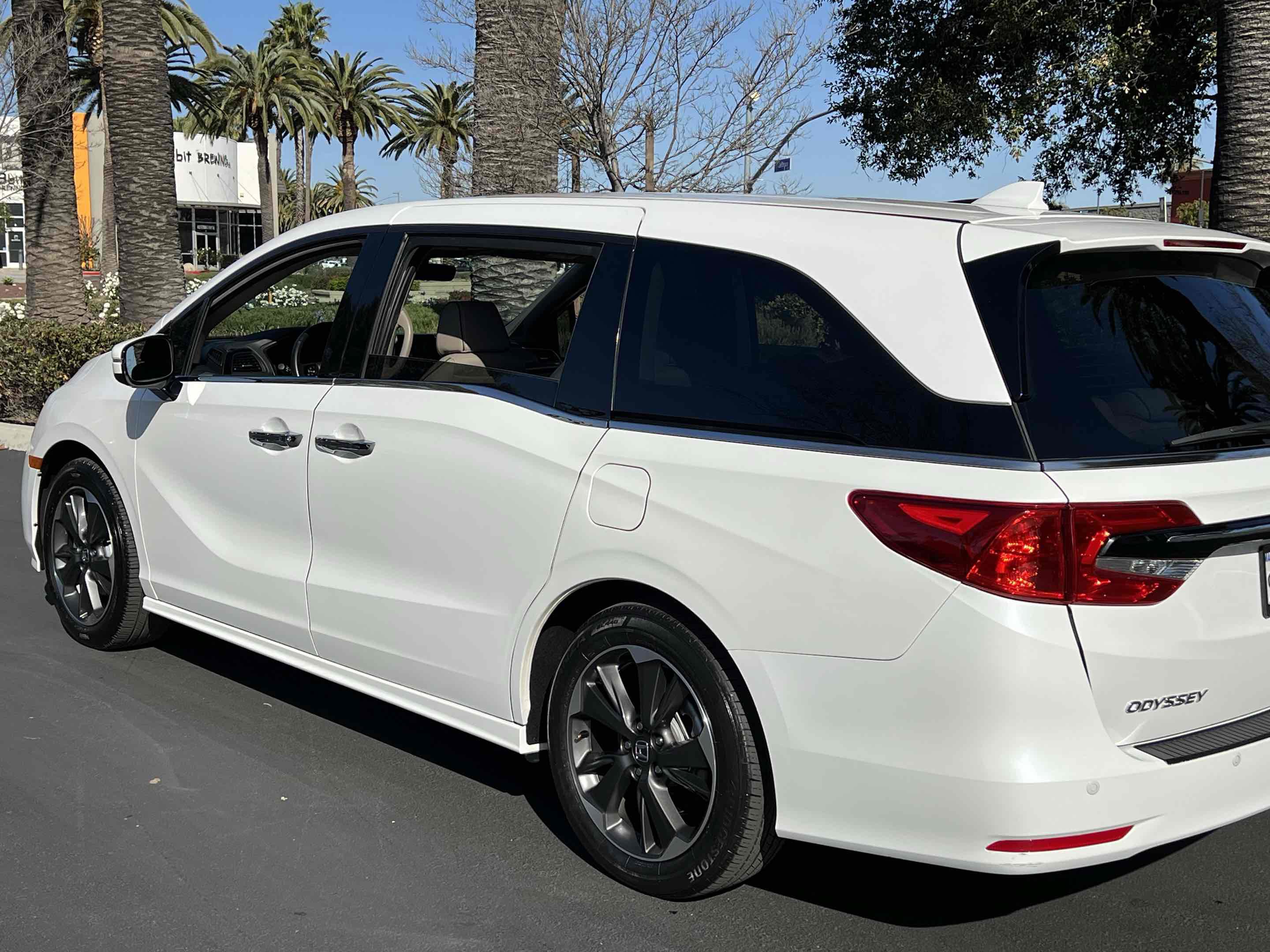 Used 2023 Honda Odyssey Elite image 49