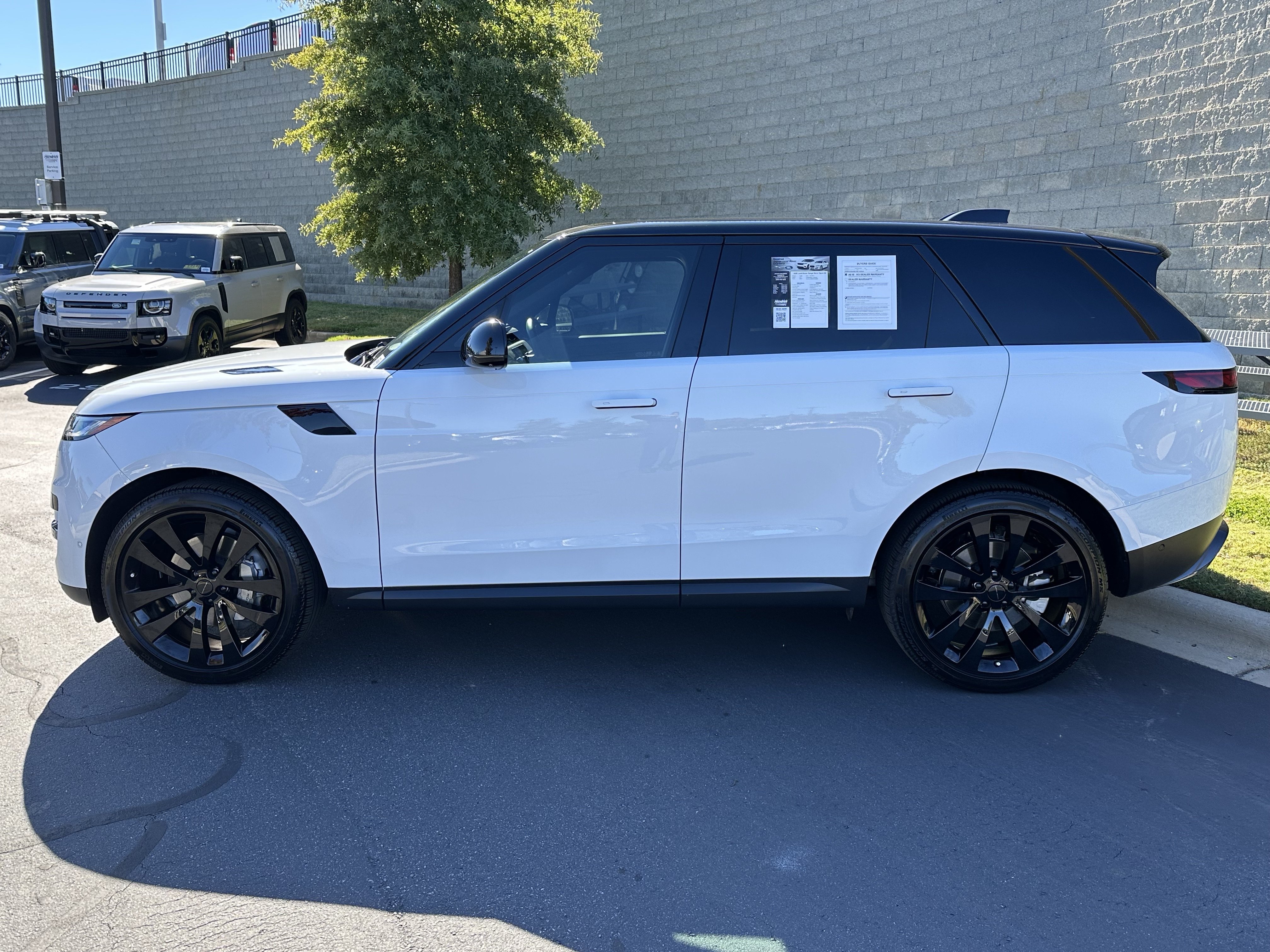 Certified 2026 Land Rover Range Rover Sport SE AWD/4WD image 4