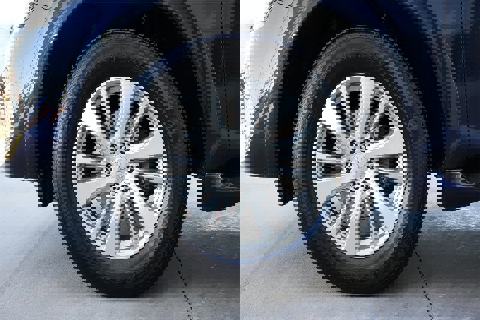 Used 2017 INFINITI QX80 2WD w/ Driver Assistance Package image 26