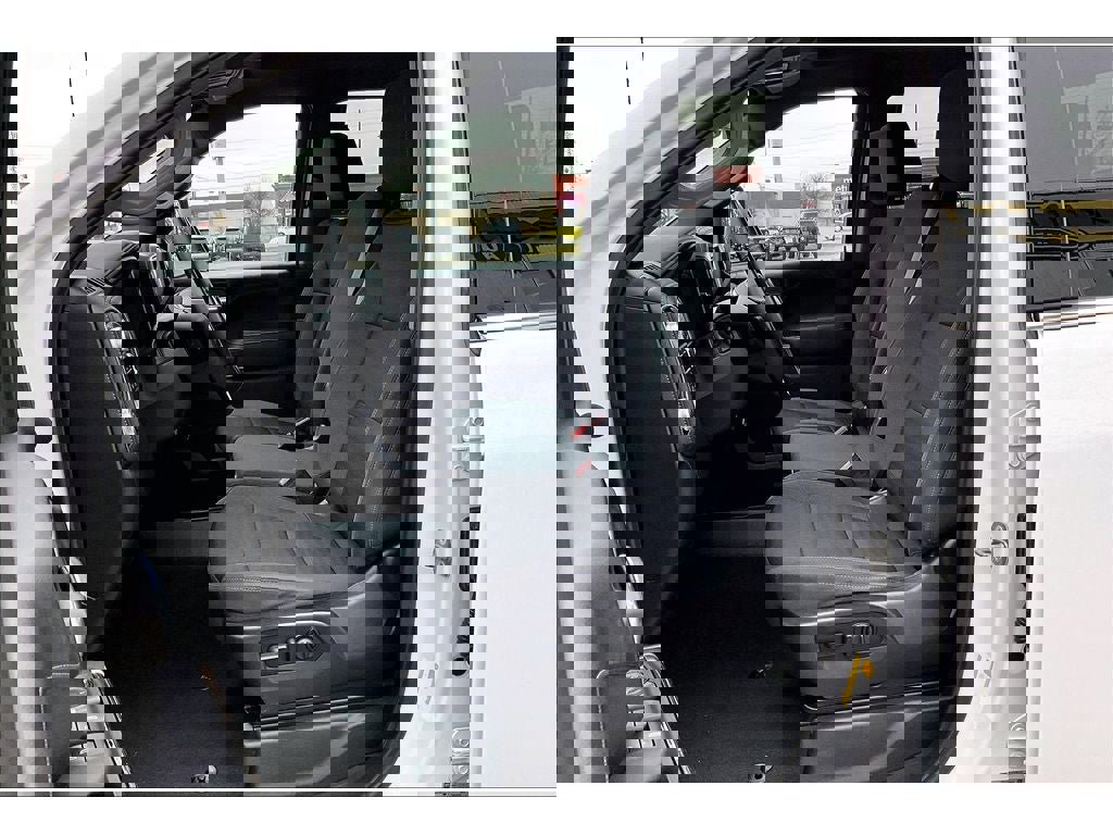 Used 2023 GMC Sierra 2500 SLE w/ SLE Value Package; image 27