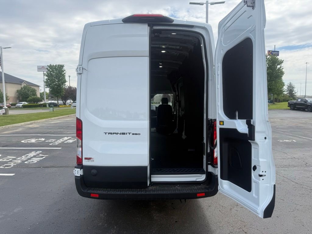 New 2026 Ford Transit 350 148 High Roof Extended w/ Load Area Protection Package RWD image 31