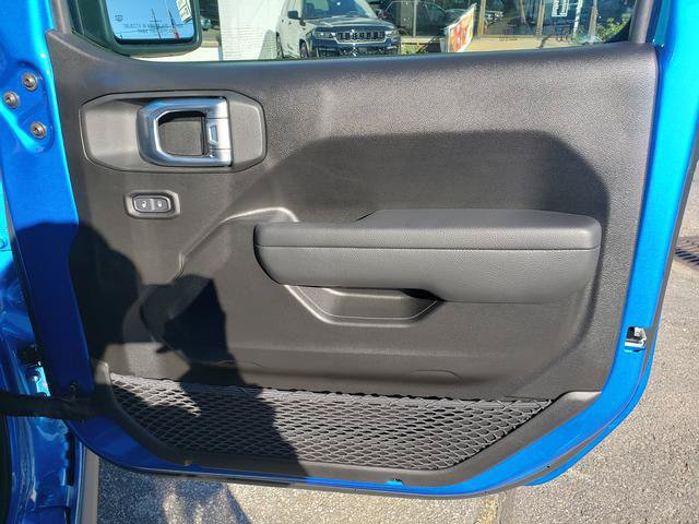 Used 2026 Jeep Gladiator Sport AWD/4WD image 19