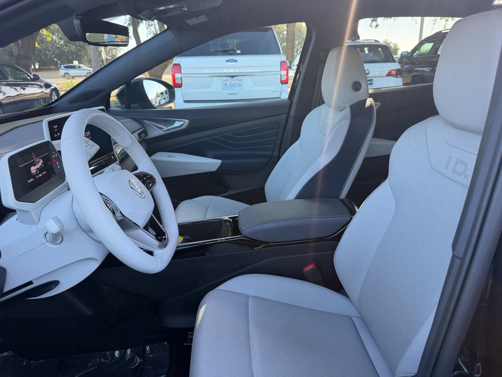 Used 2023 Volkswagen ID.4 Pro S AWD/4WD image 11
