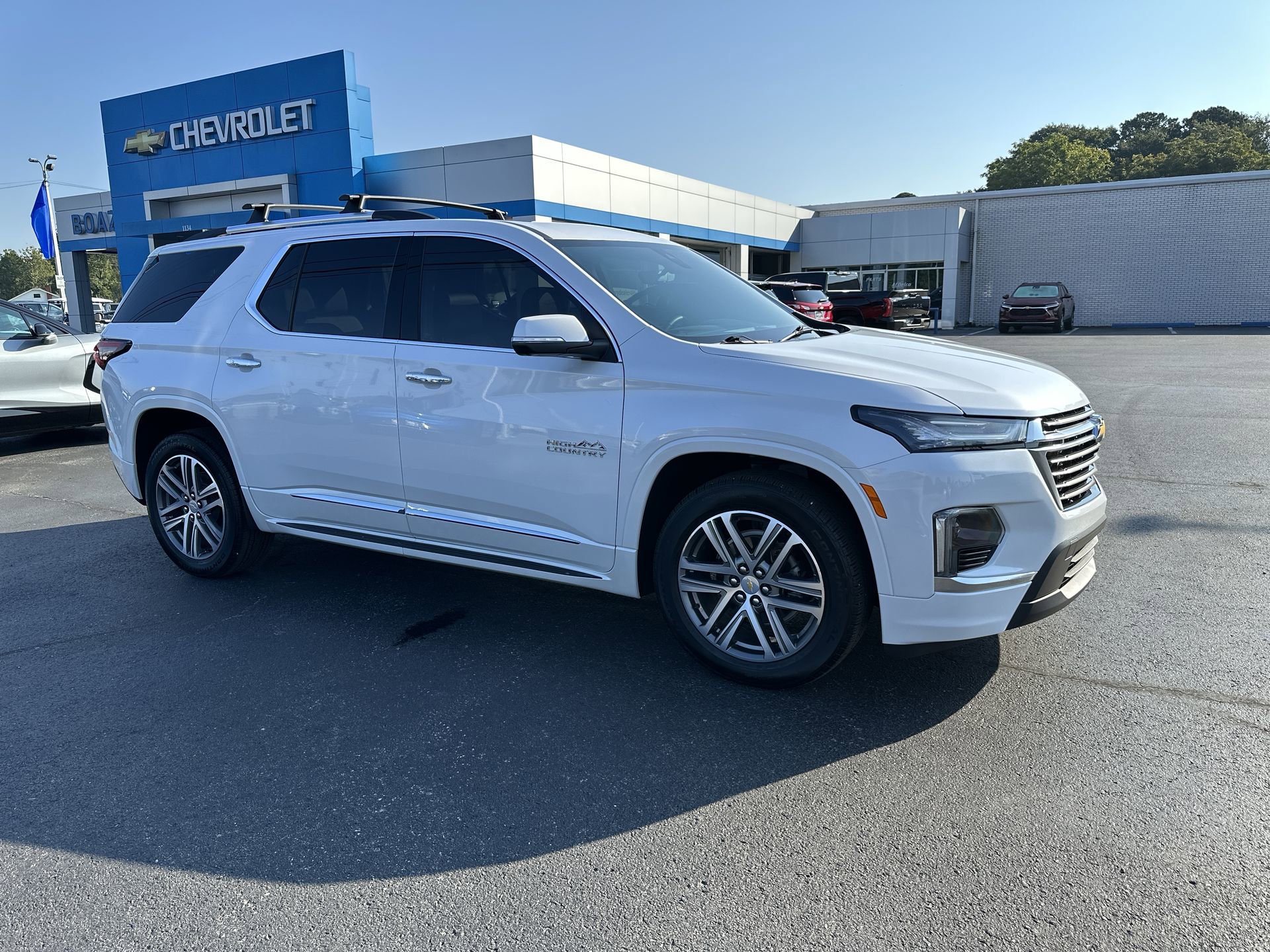 Used 2023 Chevrolet Traverse High Country w/ LPO, 'HIT The Road' Package