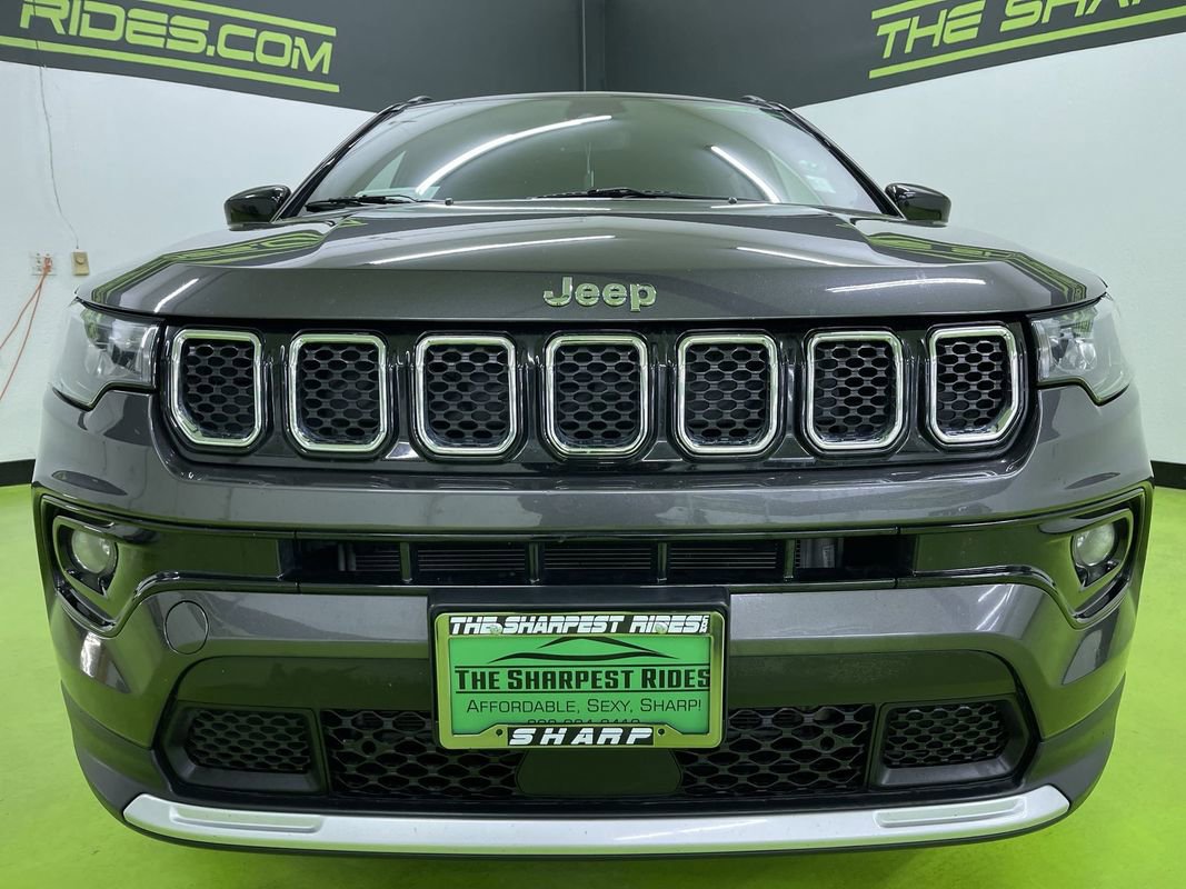 Used 2024 Jeep Compass Limited image 3