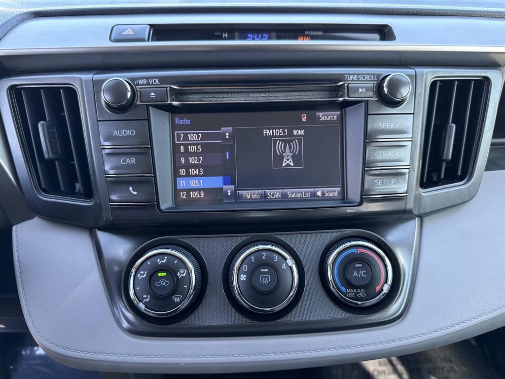 Used 2015 Toyota RAV4 LE image 26